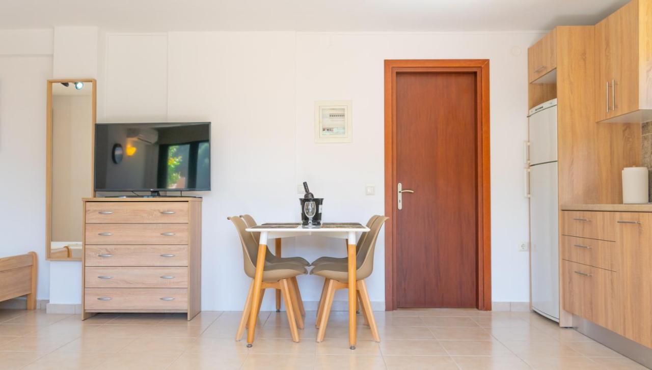 Asaya Studio Appartamento Parga Esterno foto